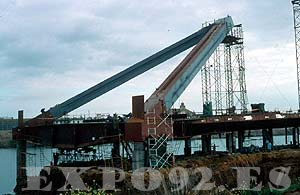 Puente de la Barqueta en Construcción